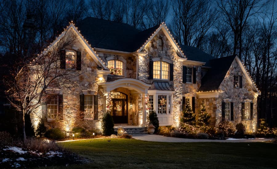 house with Christmas lights, concept of 11 Energy-Efficient Christmas Lighting Tips to Save Energy This Holiday Season