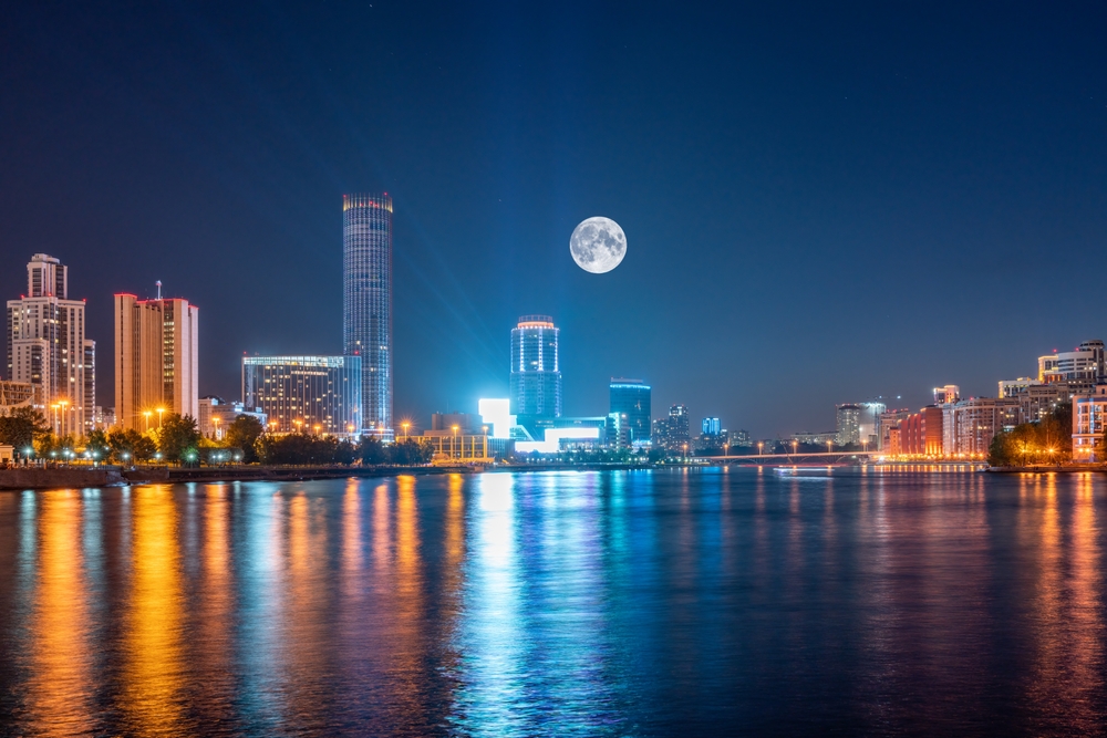 Overview: Artificial Moonlight Lighting